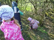 Ukliďme Česko - ukliďme cestu do lesa